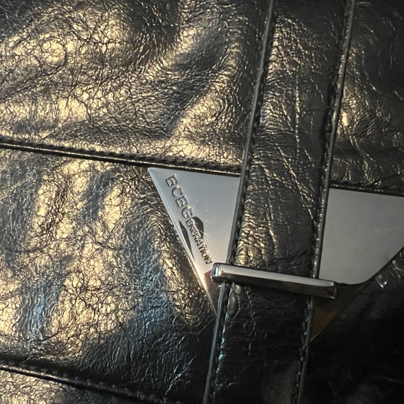 EUC BCBGeneration black clutch - Picture 2 of 6